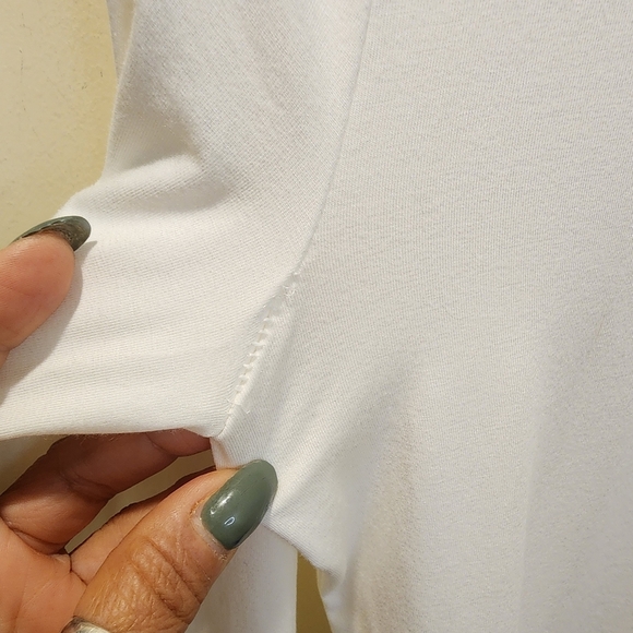 WHBM Chic Off White Ruffled V-Neck Long Sleeves Top Size XXS - Picture 10 of 11